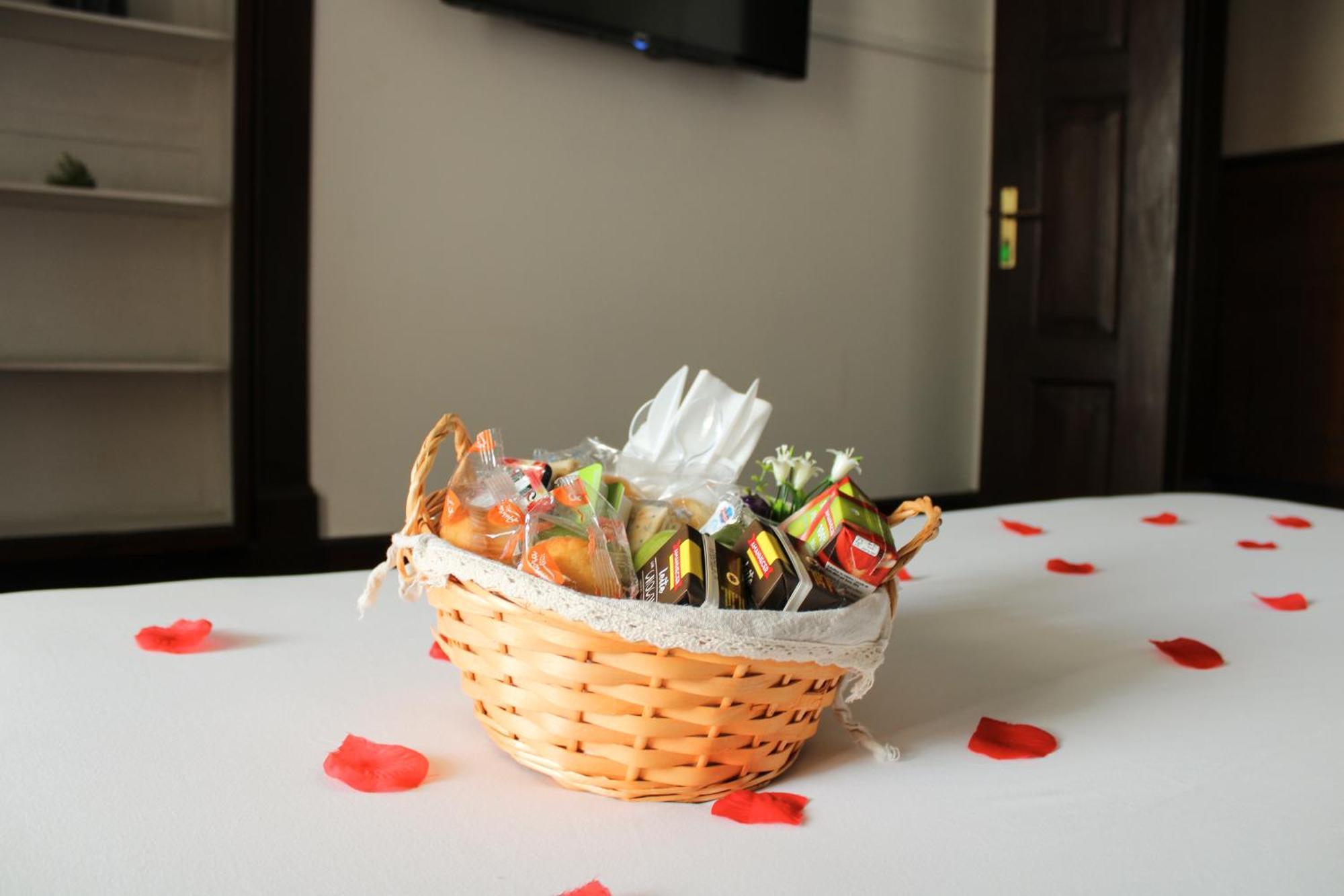 Urban Suites อาเวโร ภายนอก รูปภาพ
