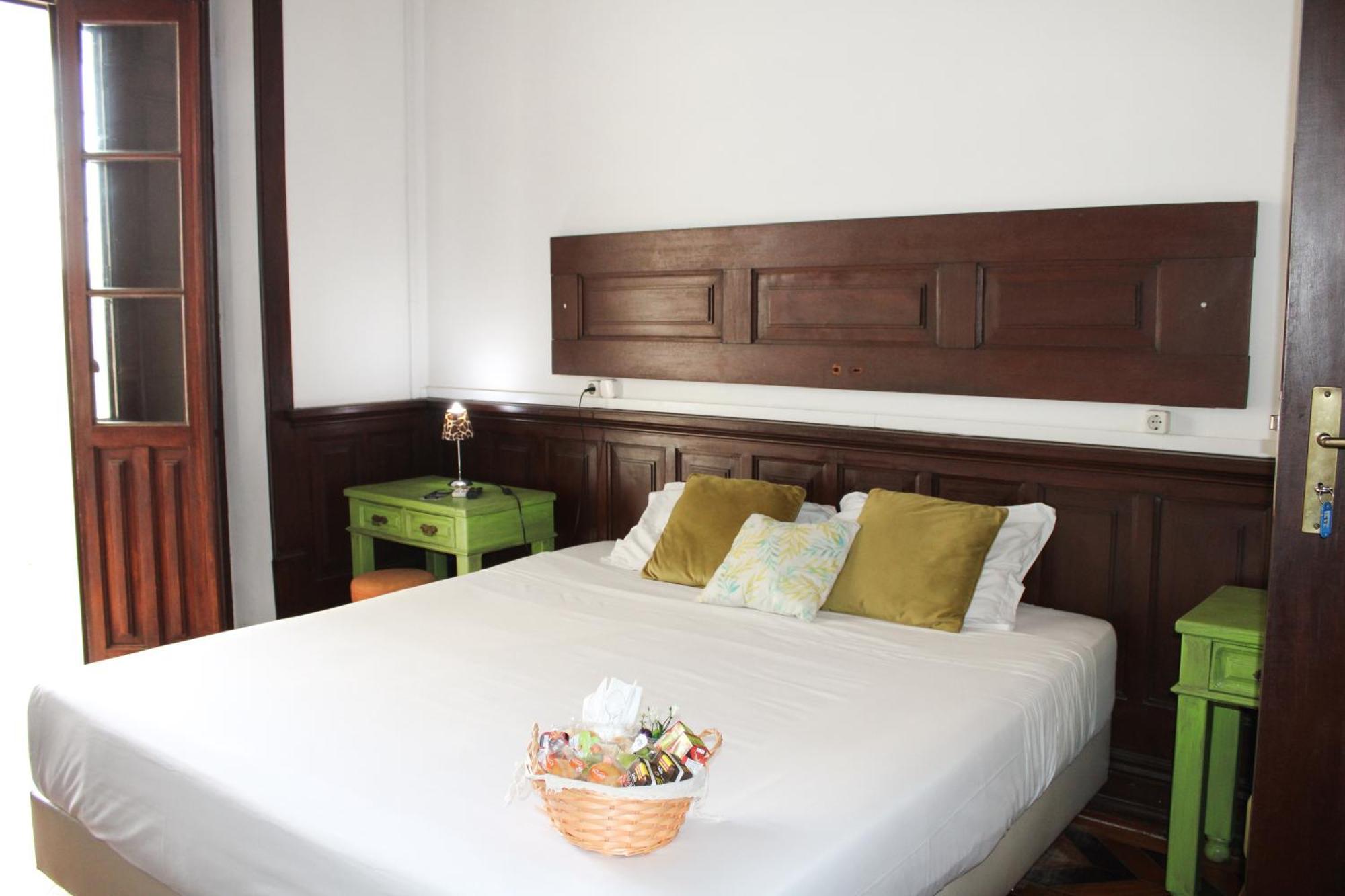 Urban Suites อาเวโร ภายนอก รูปภาพ