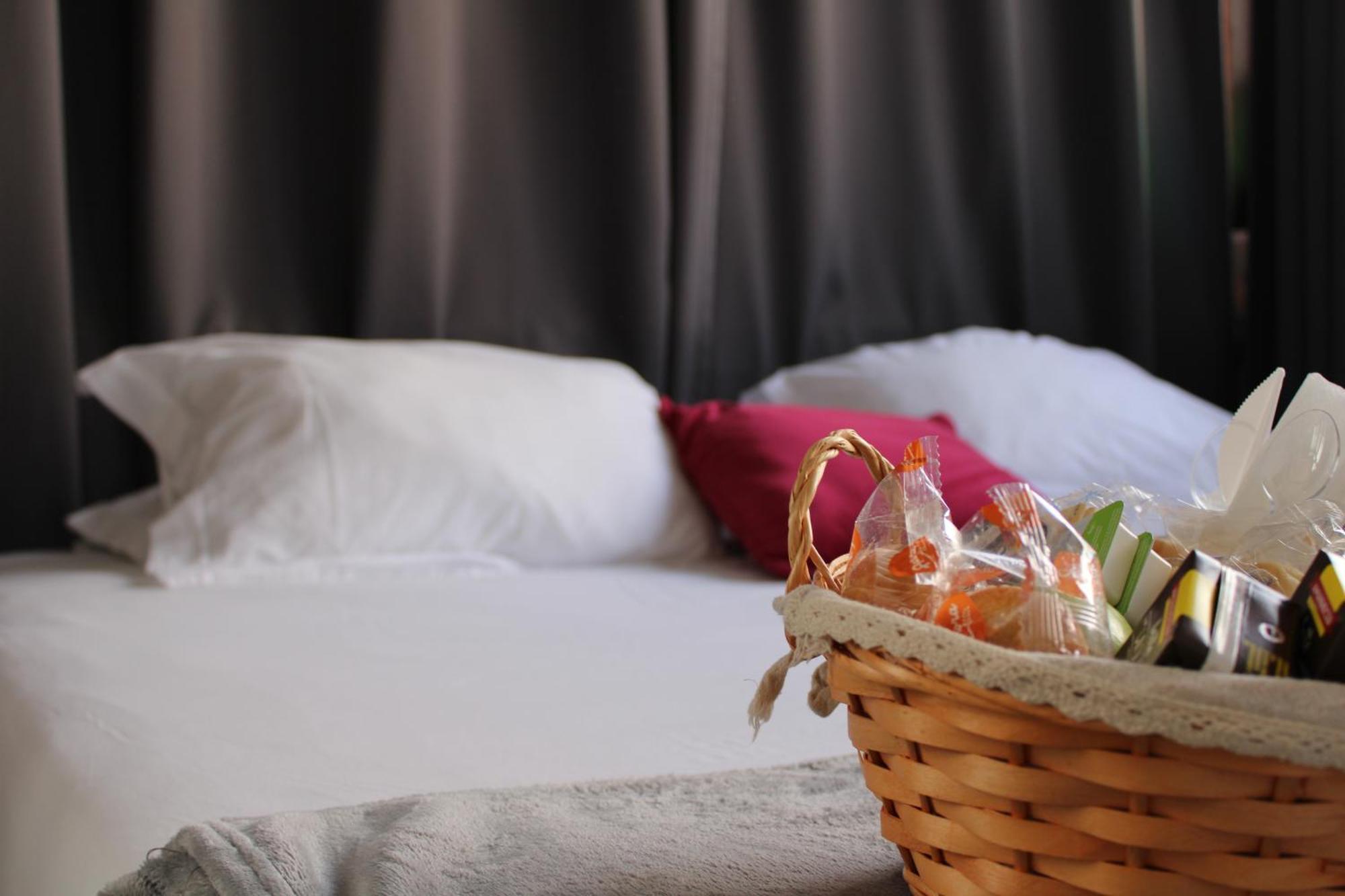 Urban Suites อาเวโร ภายนอก รูปภาพ